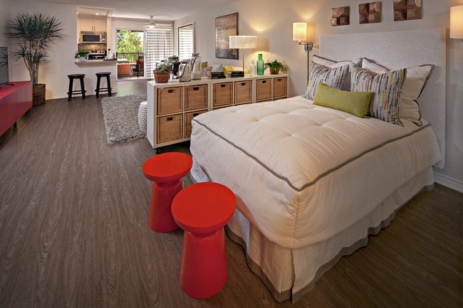 Harborview Apartment Homes