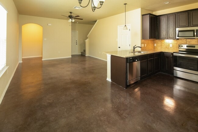Photo - GORGEOUS 3 BEDROOM DUPLEX LOCATED IN BUDA, TEXAS!