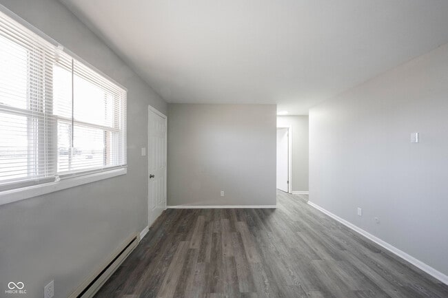 Photo - 570 US-52 Unit 2B