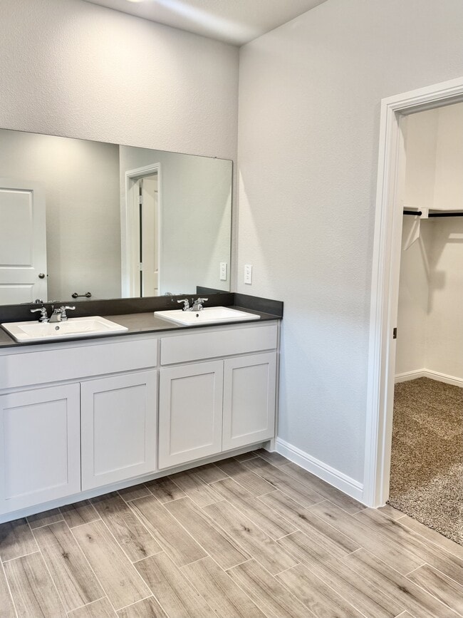 Photo - 198 Bay Mdws Ln