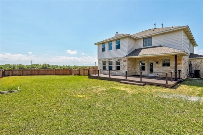 15113 Fernhill Dr