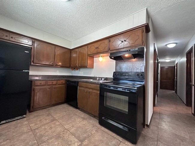 Photo - 813 Russell Cir Unit 813