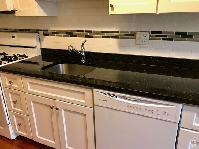 Building Photo - 14 Mt Ida St Unit 6 Rental