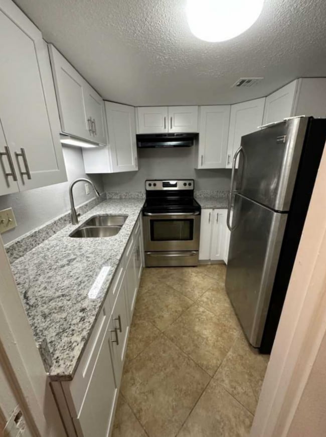 Cozy Upgraded 1bedroom Condo - Cozy Upgraded 1bedroom Condo Unit 17