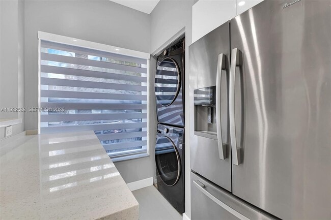 Photo - 358 SW 122nd Ave