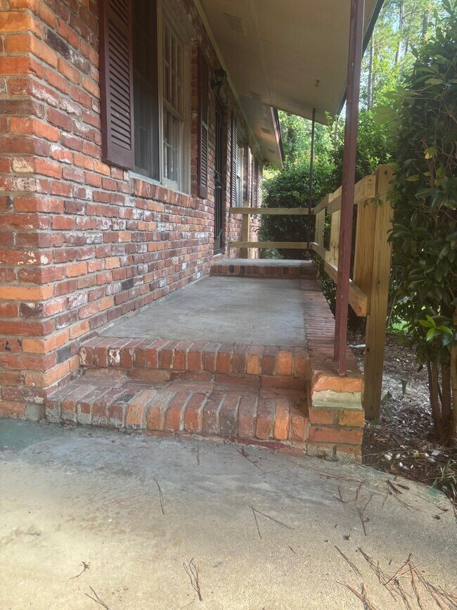 Photo - 4702 Elkan Ave