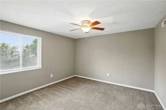 Photo - 765 Clareridge Ln