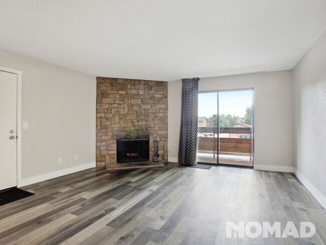 Photo - 2 Bedroom Condo with Garage