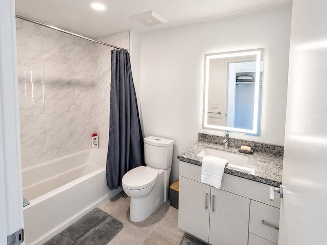 Photo - 18900 Parthenia St Unit 211