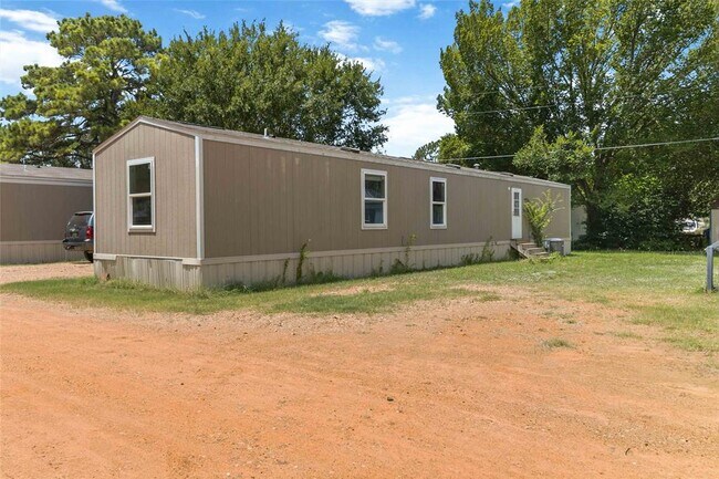 908 Turney Ln