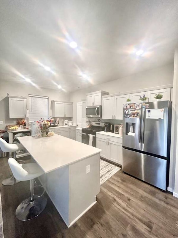 Photo - 926 Bradley St NE