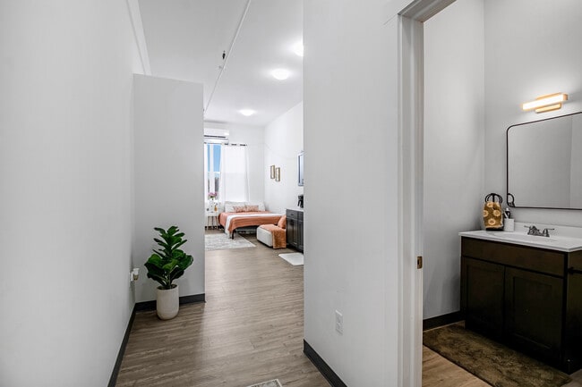 30 Water St