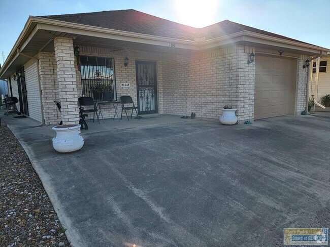 Building Photo - 4515 Graham Rd Rental