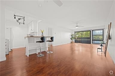 Building Photo - 7777 W 91st St Rental
