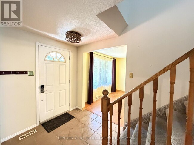 Photo - 29 Irwin Dr