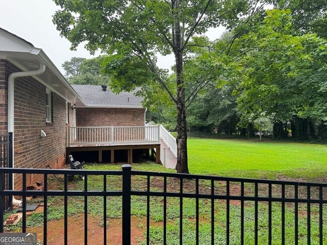 Photo - 1490 Crooked Creek Rd