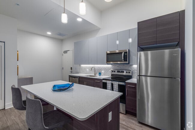 2 BR, 2 BA - 1639SF - Kitchen