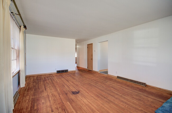 Photo - 509 E Jefferson St