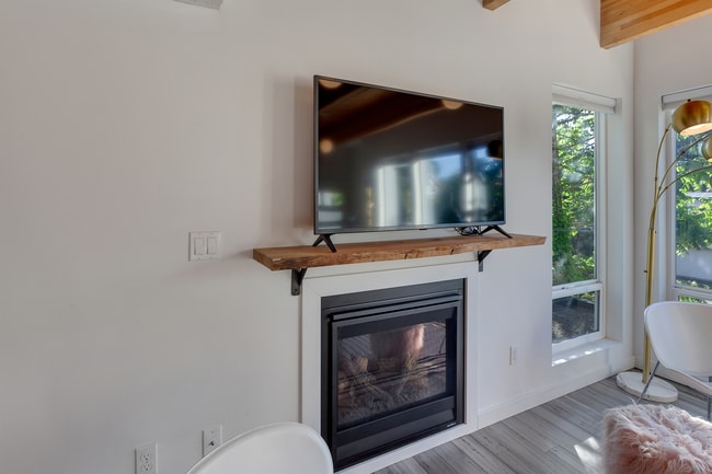 Photo - 6824 N Catlin Ave