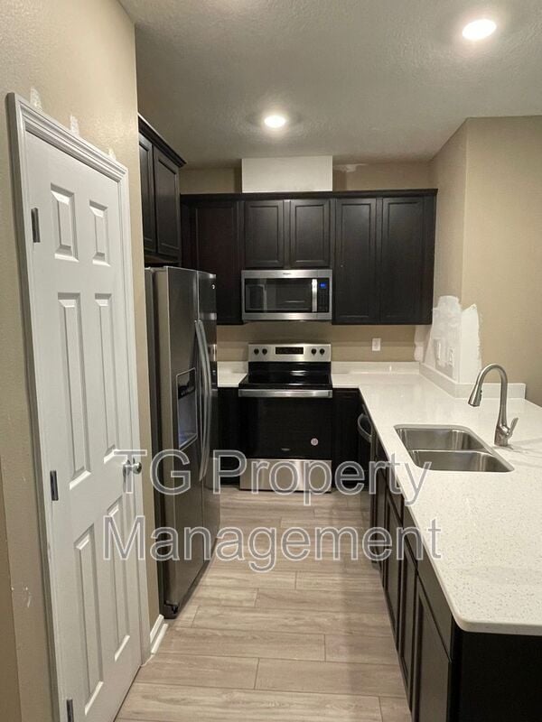 Photo - 99 Great Star Ct