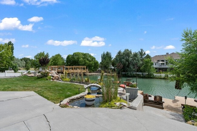 Photo - 18 Lakeview Dr