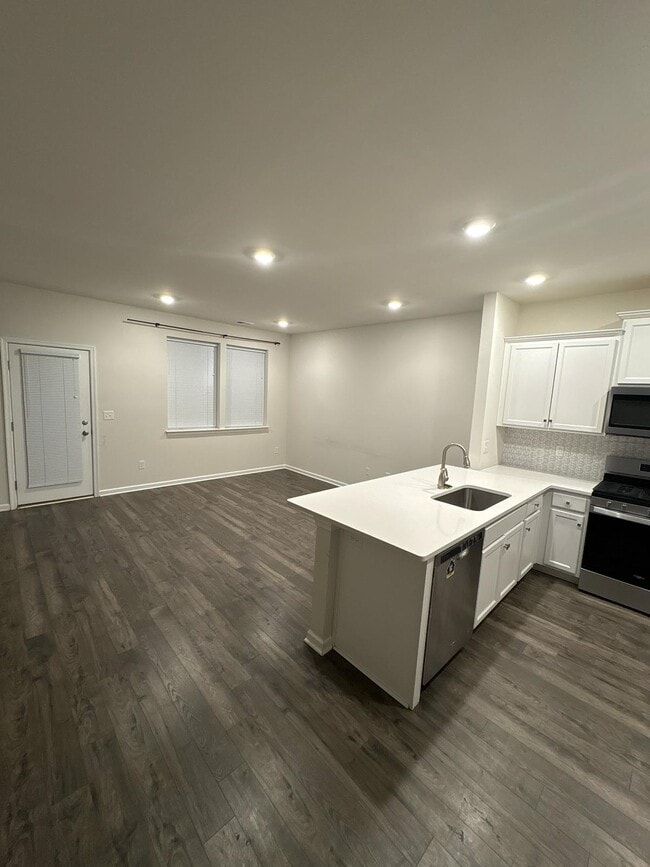 Photo - 88 Peregrine Way Townhome