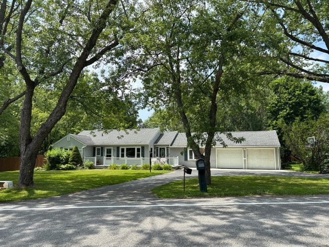 Photo - 1051 Mill Rd