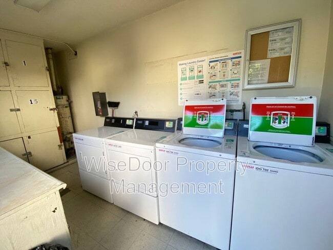 Photo - 14631 Christine Dr Unidad 24