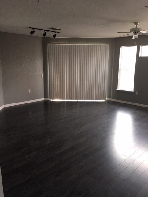 Photo - 6149 Metrowest Blvd