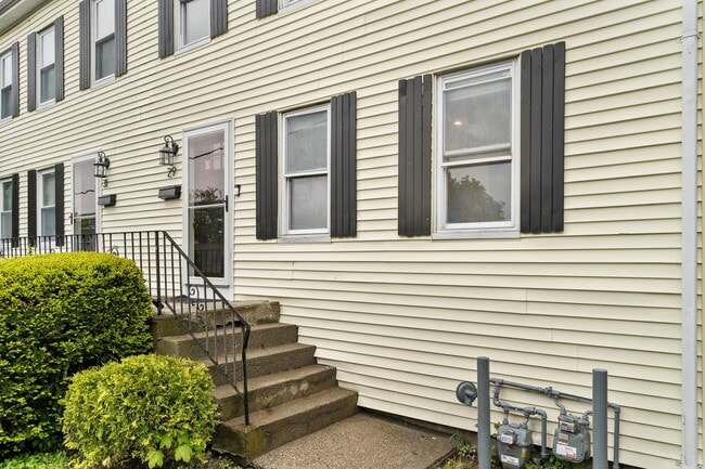 29 Sterling St