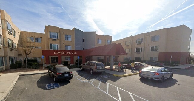 Photo - 500 R St