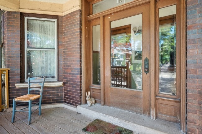 Photo - 1263 W Foster Ave Unit 2