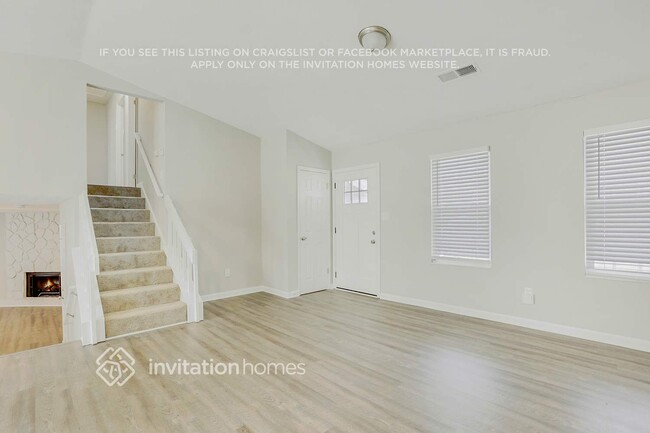 Photo - 834 Forest Path