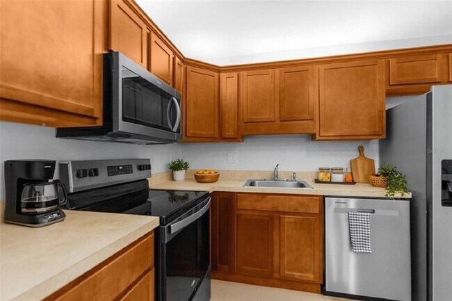 5551 Executive Dr
