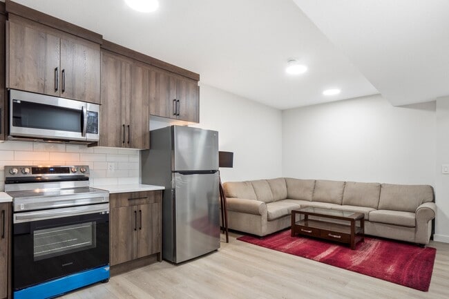 Photo - 294 Creekside Blvd