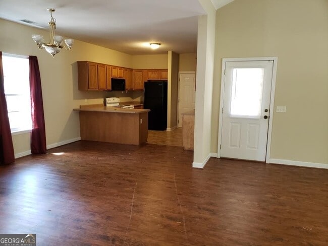 Photo - 1254 Lakeview Rd