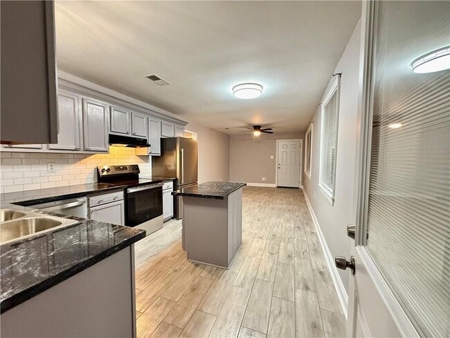 Photo - 1385 Cherokee Ave