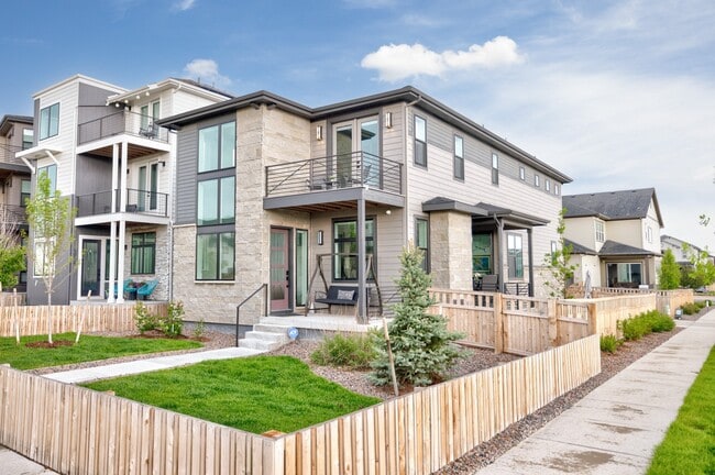 Photo - 6010 N Perth St