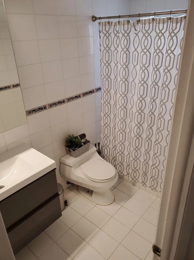 Photo - 7732 Camino Real Unidad F-319