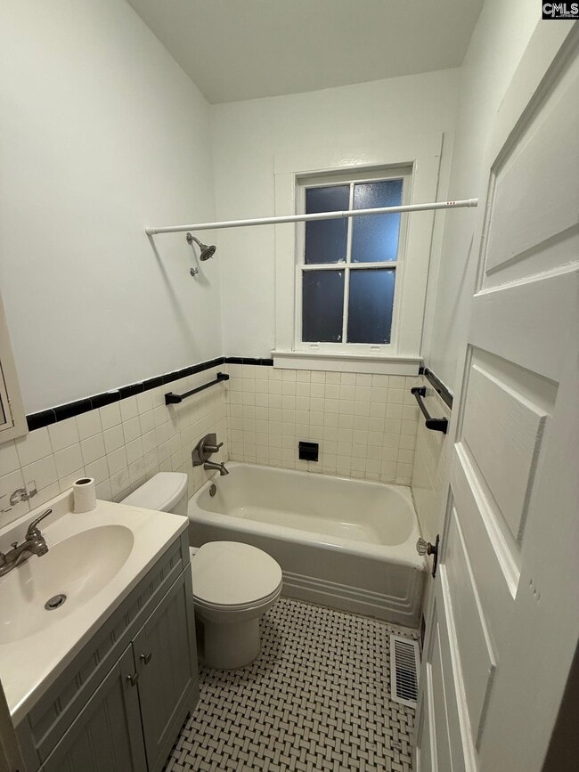 Photo - 1829 Marion St