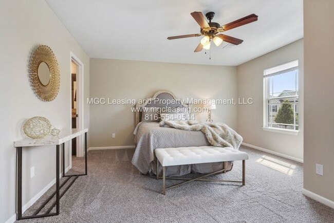 Photo - Elegant Finishes with Full Basement - North Kansas City!