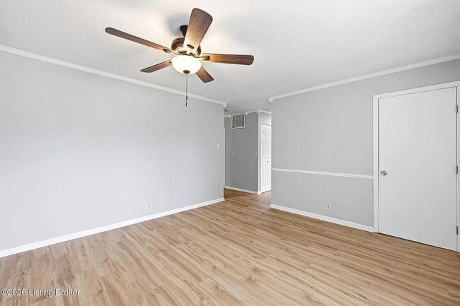 Photo - 6900 Heavrin Ave