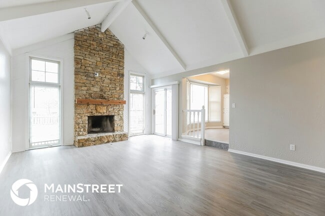 Photo - 3915 SW Regatta Dr