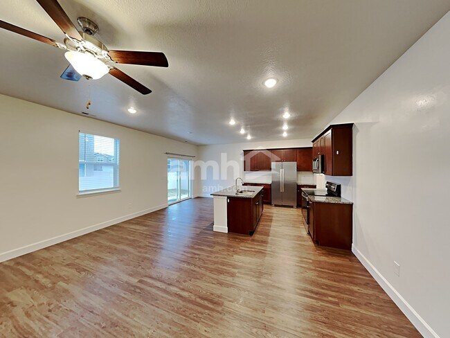 Photo - 2343 Buckskin Way