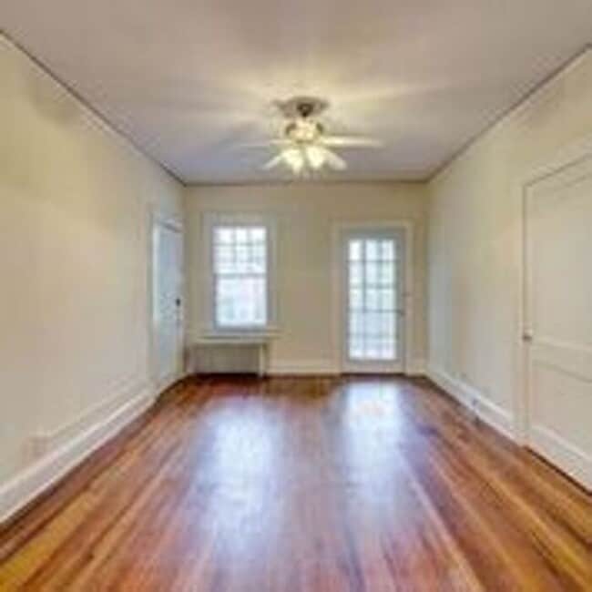 Photo - In Town Living With A Secluded Feel!