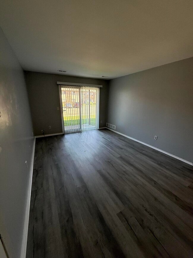 Photo - 7708 Manor Cir Unit Apt 103
