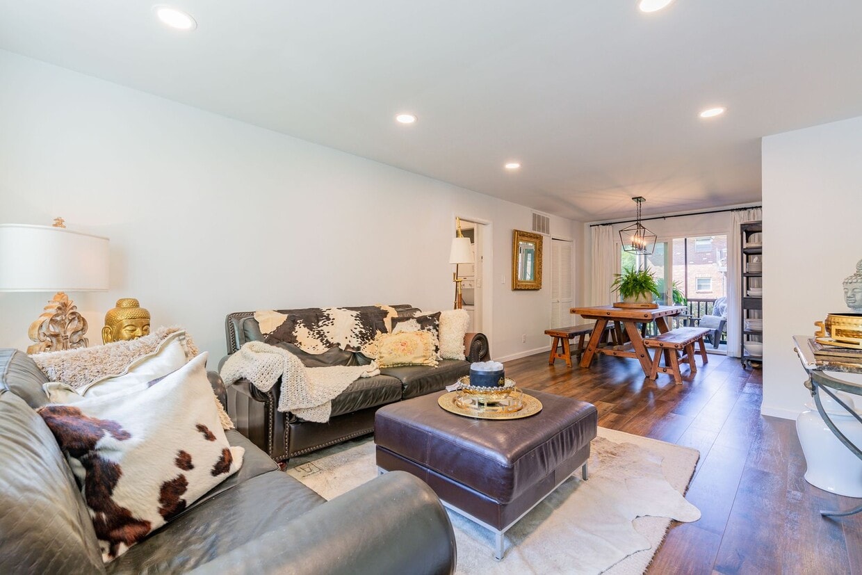 Fully Furnished 2 Bed/1 Bath Condo in High... - Fully Furnished 2 Bed/1 Bath Condo in High...