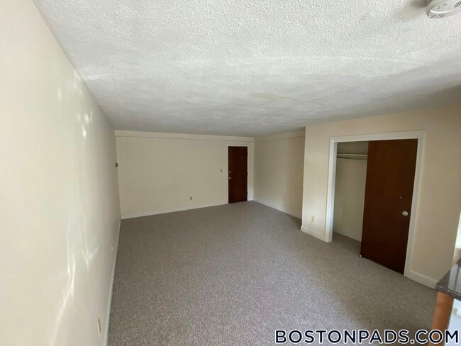 Photo - 4 Brattle Dr Unit 3