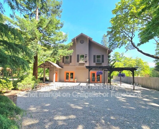 Photo - 5560 Hillard Rd