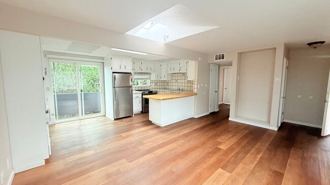 Photo - 14723 Martell Ave Unit 14723 Martell Ave  B